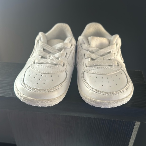 Used Toddler Air Force 1s. Sz 4C - Picture 1 of 5